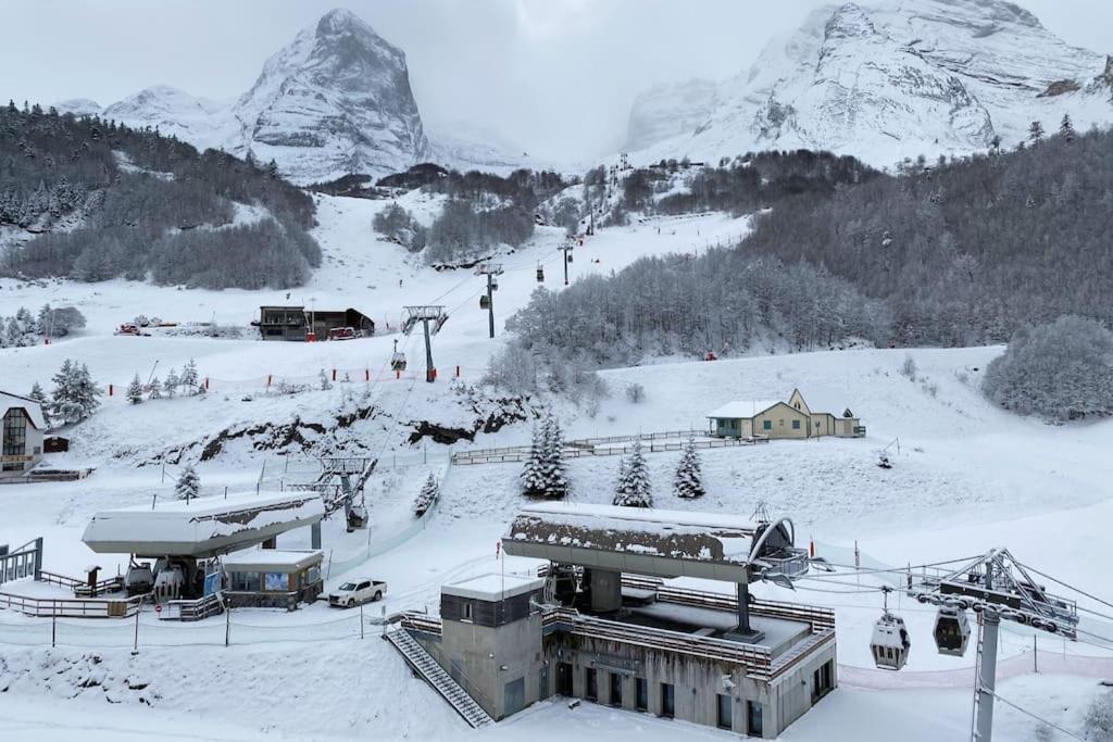 Appartement 6 Personnes Aux Pieds Des Pistes Gourette Esterno foto